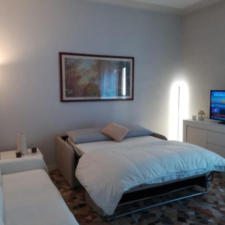 Primo Piano - Bilocale Casa Vacanze Brescia Ngoại thất bức ảnh