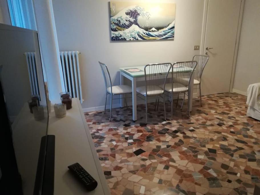 Primo Piano - Bilocale Casa Vacanze Brescia Ngoại thất bức ảnh